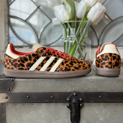 Samba Red Leopard